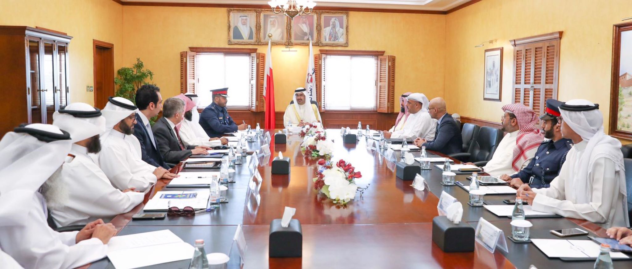 ترأس سمو الشيخ خليفة بن علي بن خليفة آل خليفة محافظ الجنوبية إجتماع المجلس التنسيقي الأول للعام 2019م، وذلك بحضور عدد من ممثلي الجهات الحكومية المختلفة
