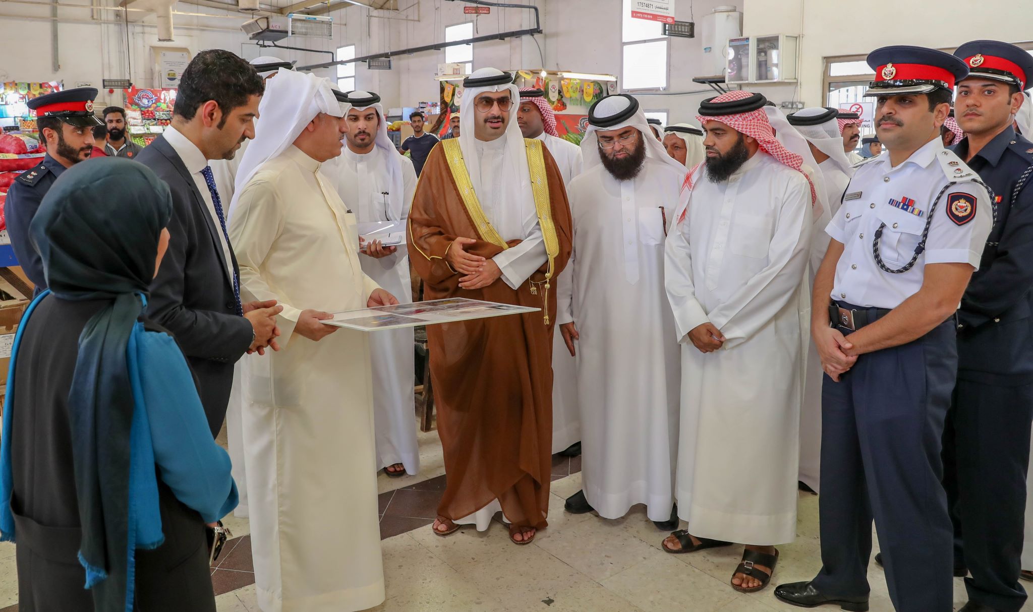 His Highness Shaikh Khalifa bin Ali bin Khalifa Al Khalifa, Governor of the Southern Governorate, visited the Eastern Riffa